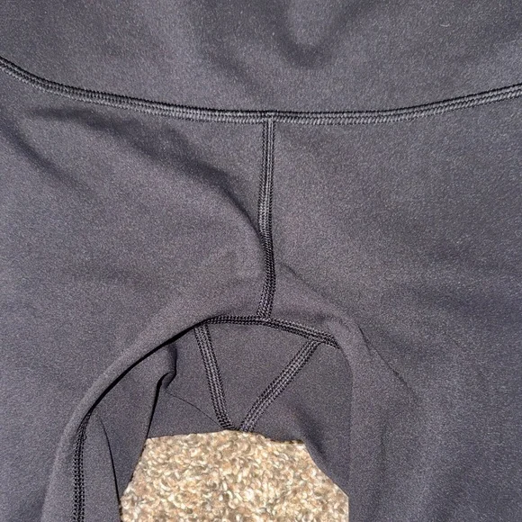 Lululemon Capri Legging size 4 - Picture 7 of 8